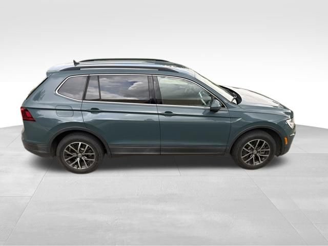 Used 2019 Volkswagen Tiguan SE FWD image 2