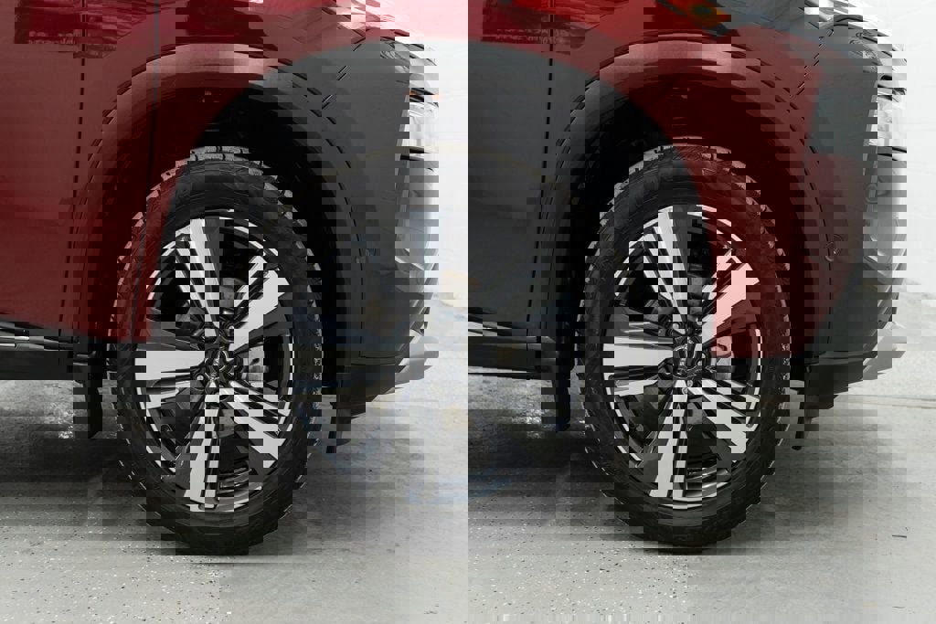 Used 2023 Nissan Rogue Platinum w/ Platinum Premium Package image 37