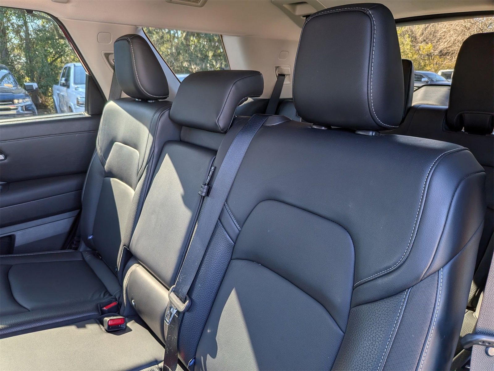 Used 2022 Nissan Pathfinder SL w/ SL Black Package image 36