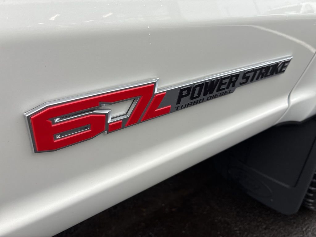 Used 2024 Ford F250 Platinum image 37