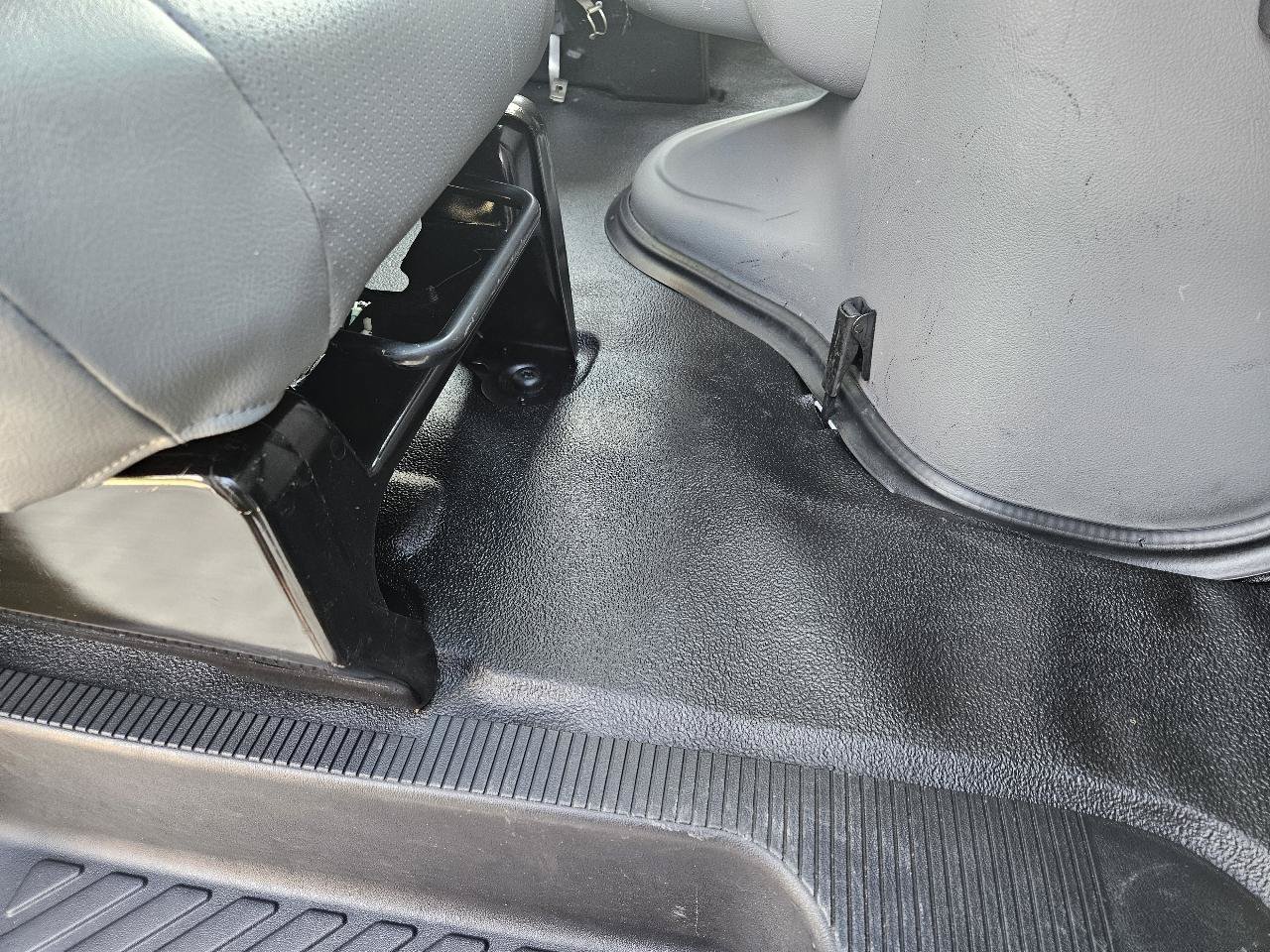 Used 2023 Ford E-350 and Econoline 350 Super Duty w/ Power Windows & Locks Group RWD image 19