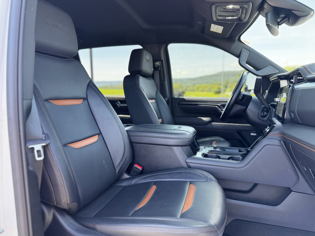 Used 2025 GMC Sierra 2500 AT4 AWD/4WD image 27