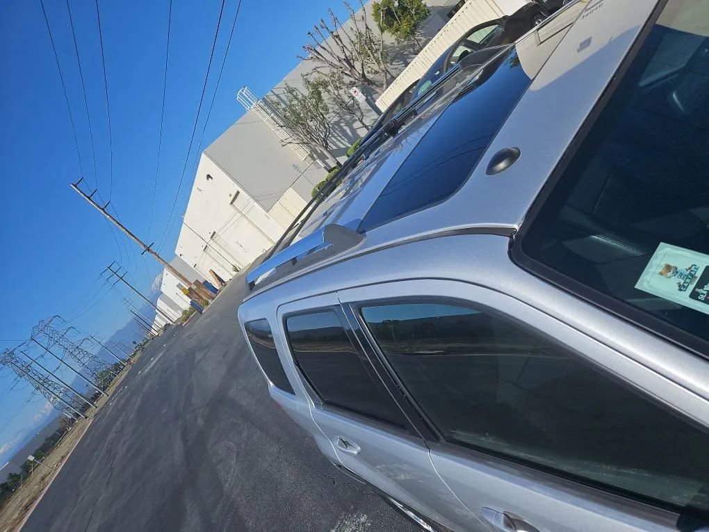 Used 2011 Ford Escape Limited w/ 301A Rapid Spec Order Code FWD image 11