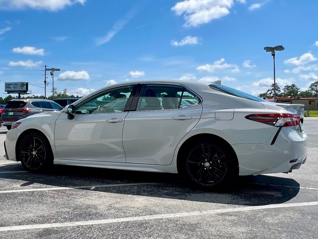 Used 2023 Toyota Camry XSE image 8