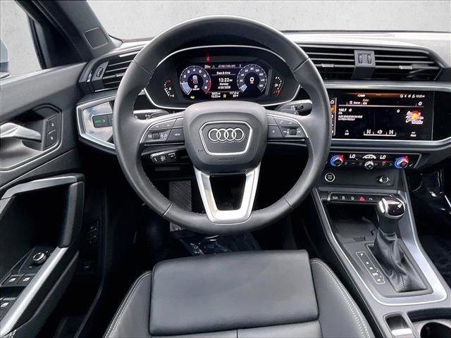 Used 2025 Audi Q3 2.0T Premium w/ Convenience Package AWD/4WD image 7