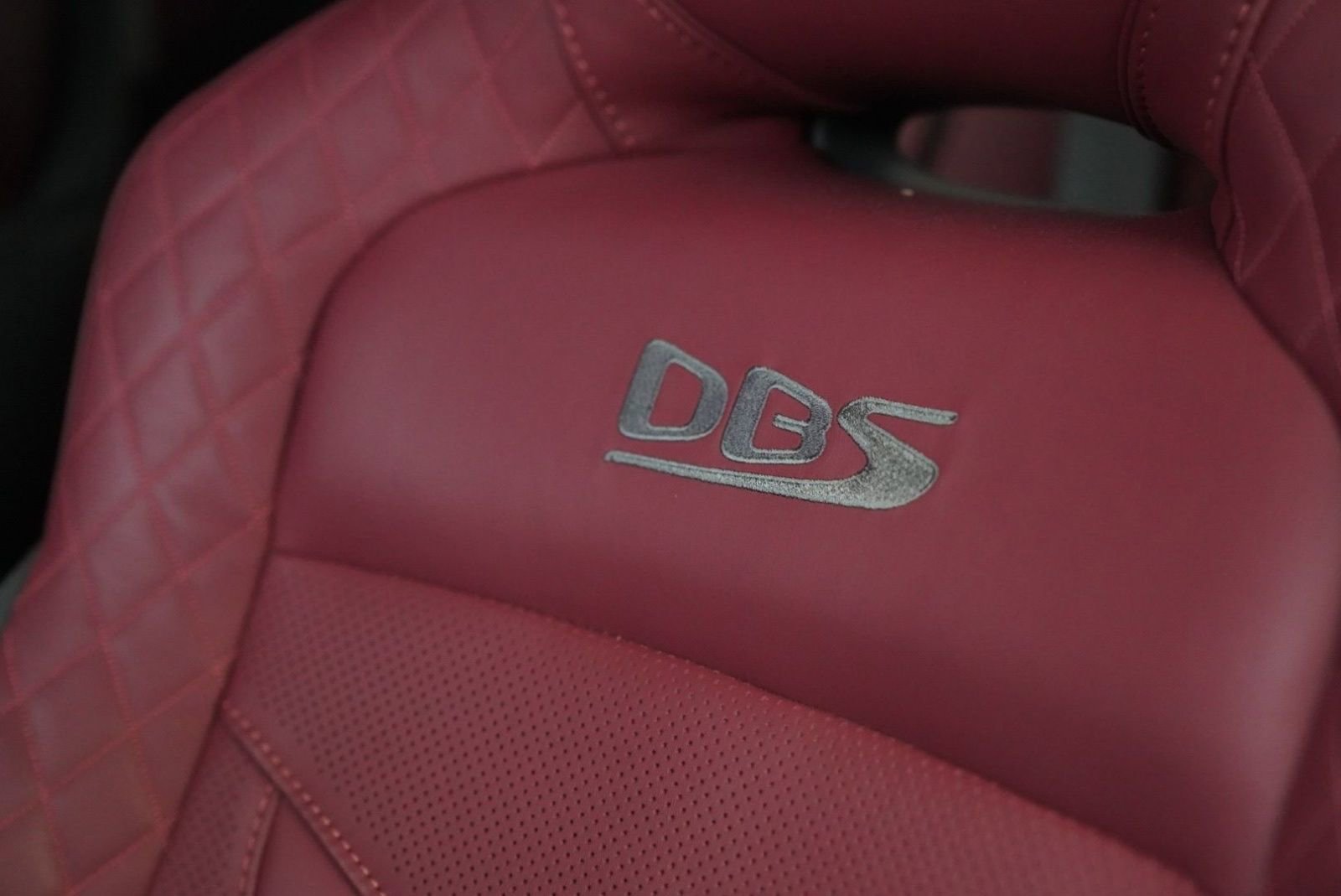Used 2023 Aston Martin DBS Coupe RWD image 48