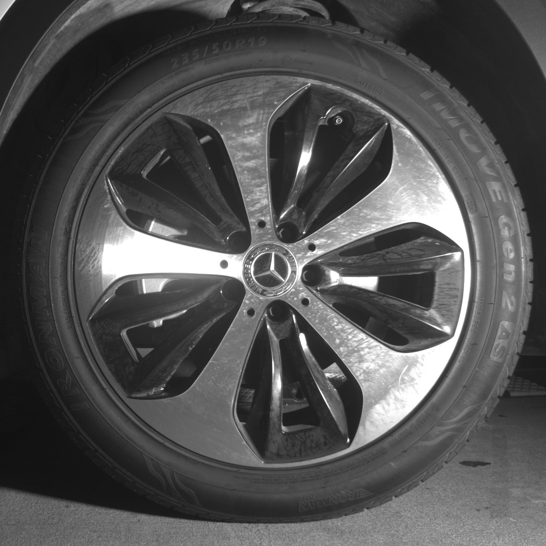 Used 2025 Mercedes-Benz GLB 250 4MATIC image 12