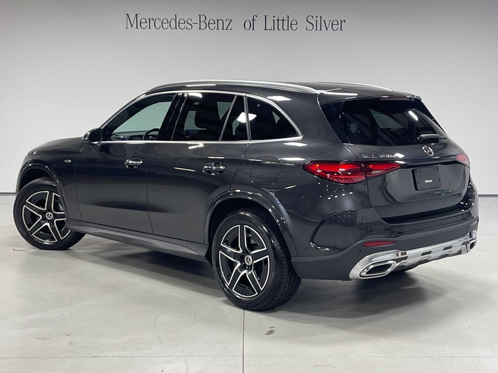 Used 2025 Mercedes-Benz GLC 350e 4MATIC image 3