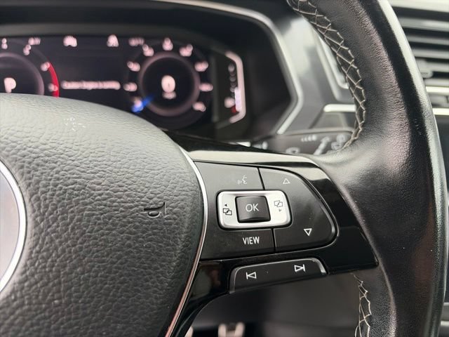 Used 2020 Volkswagen Tiguan SEL Premium R-Line AWD/4WD image 24