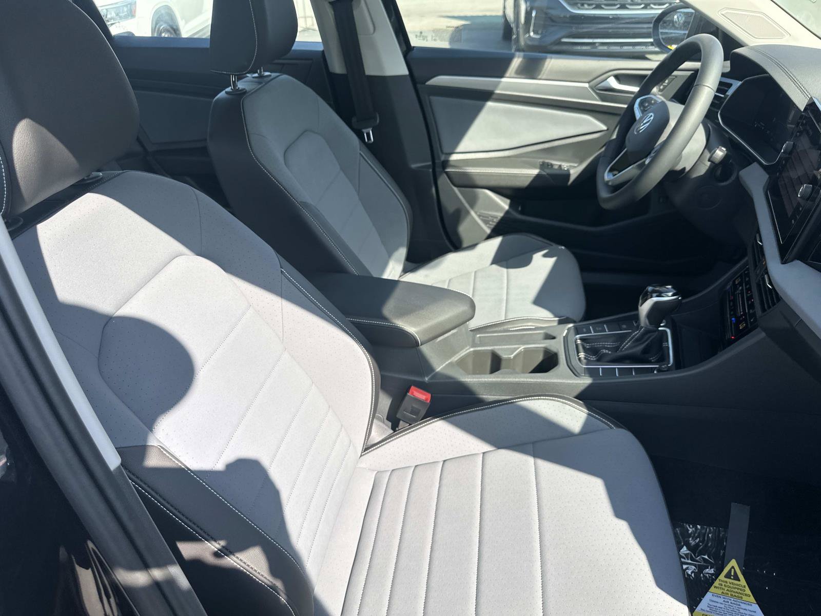 New 2026 Volkswagen Jetta SE FWD image 29