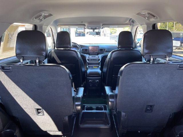Used 2021 Ford Explorer XLT w/ Equipment Group 202A AWD/4WD image 29