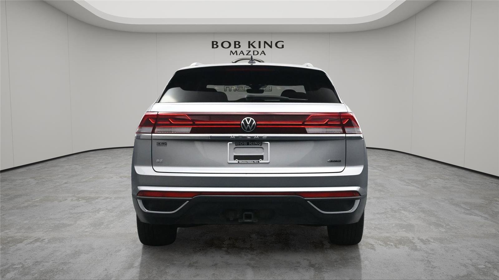 Used 2025 Volkswagen Atlas Cross Sport SE image 15