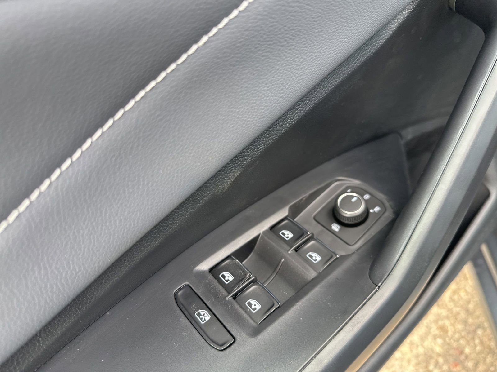 New 2026 Volkswagen Jetta SEL FWD image 14