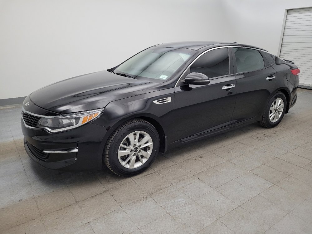 Used 2018 Kia Optima LX image 2