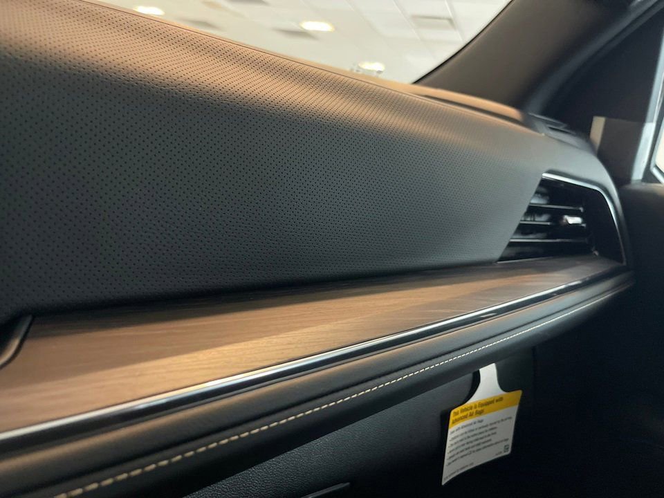 New 2025 Chevrolet Tahoe Premier image 16