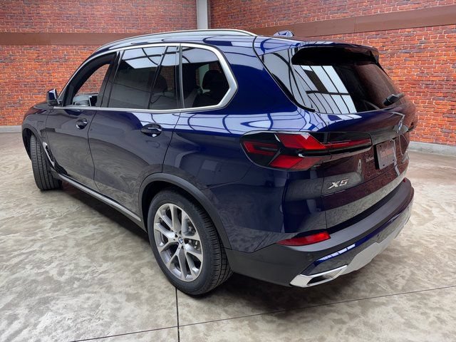 Used 2026 BMW X5 xDrive50e w/ Executive Package AWD/4WD image 3