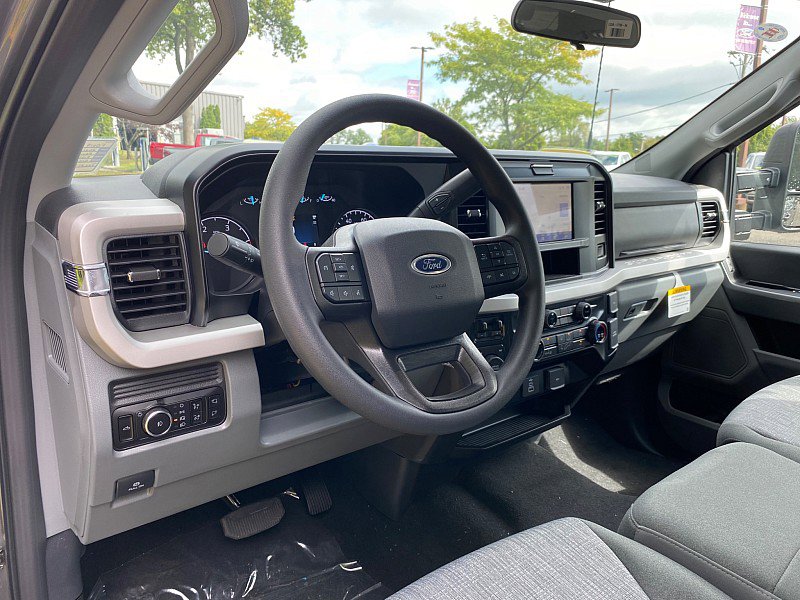 New 2026 Ford F350 XLT image 15