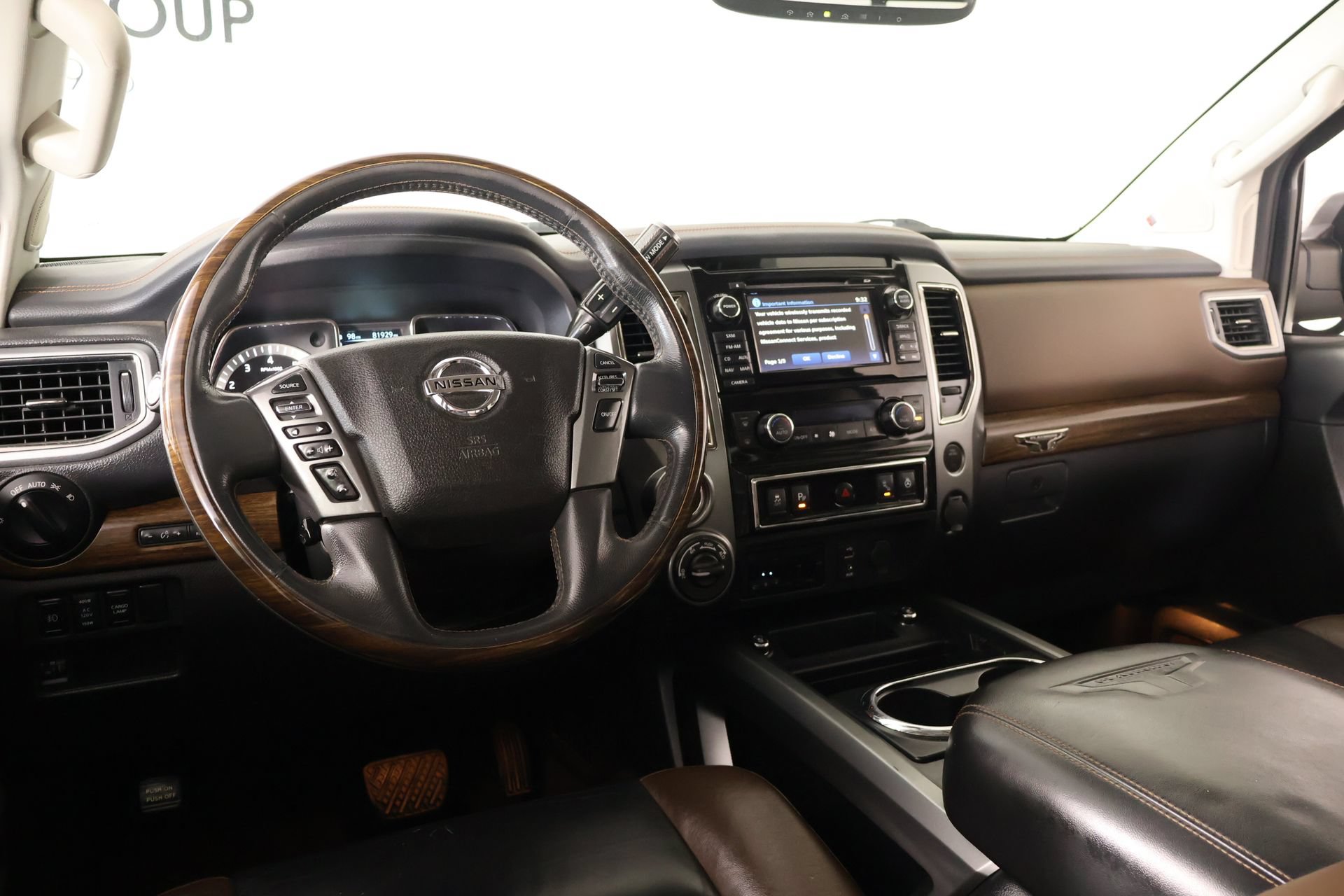 Used 2017 Nissan Titan Platinum Reserve AWD/4WD image 2