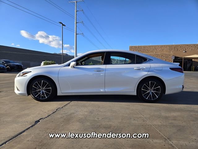 Used 2025 Lexus ES 300h w/ Premium Package image 3
