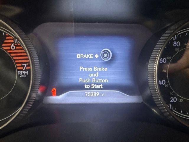 Used 2019 Jeep Cherokee Limited AWD/4WD image 14