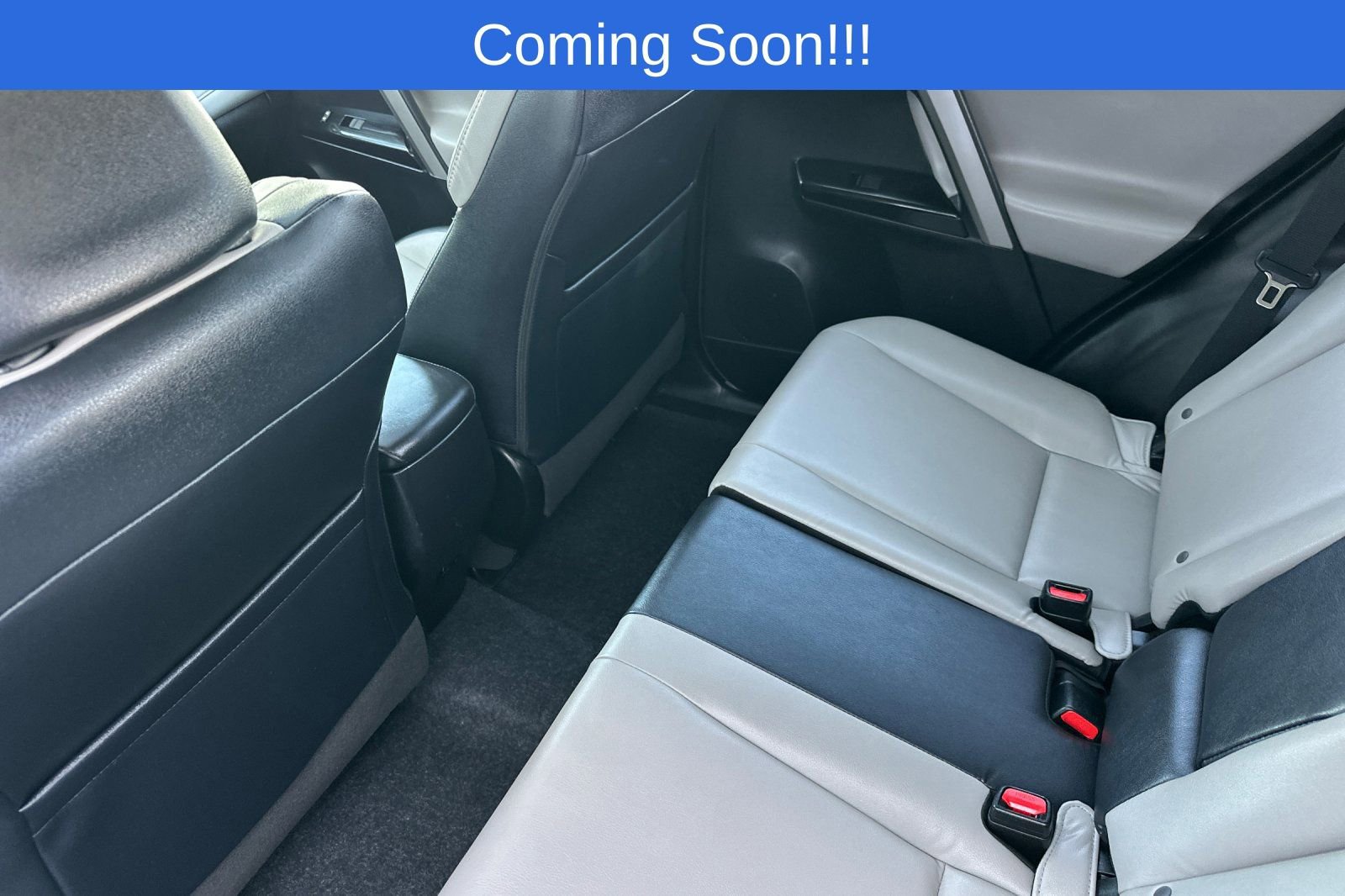 Used 2018 Toyota RAV4 Limited w/ Advanced Technology Package image 12