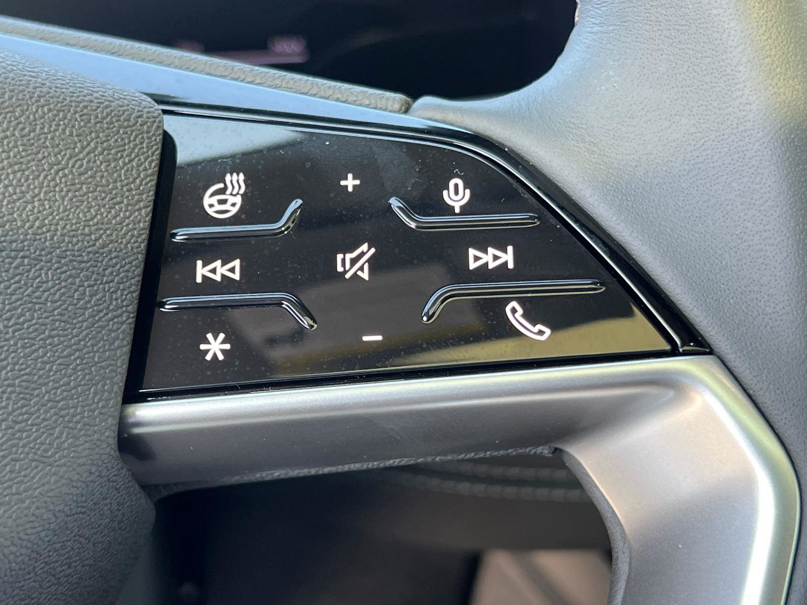 New 2025 Audi A6 e-tron Premium AWD/4WD image 19