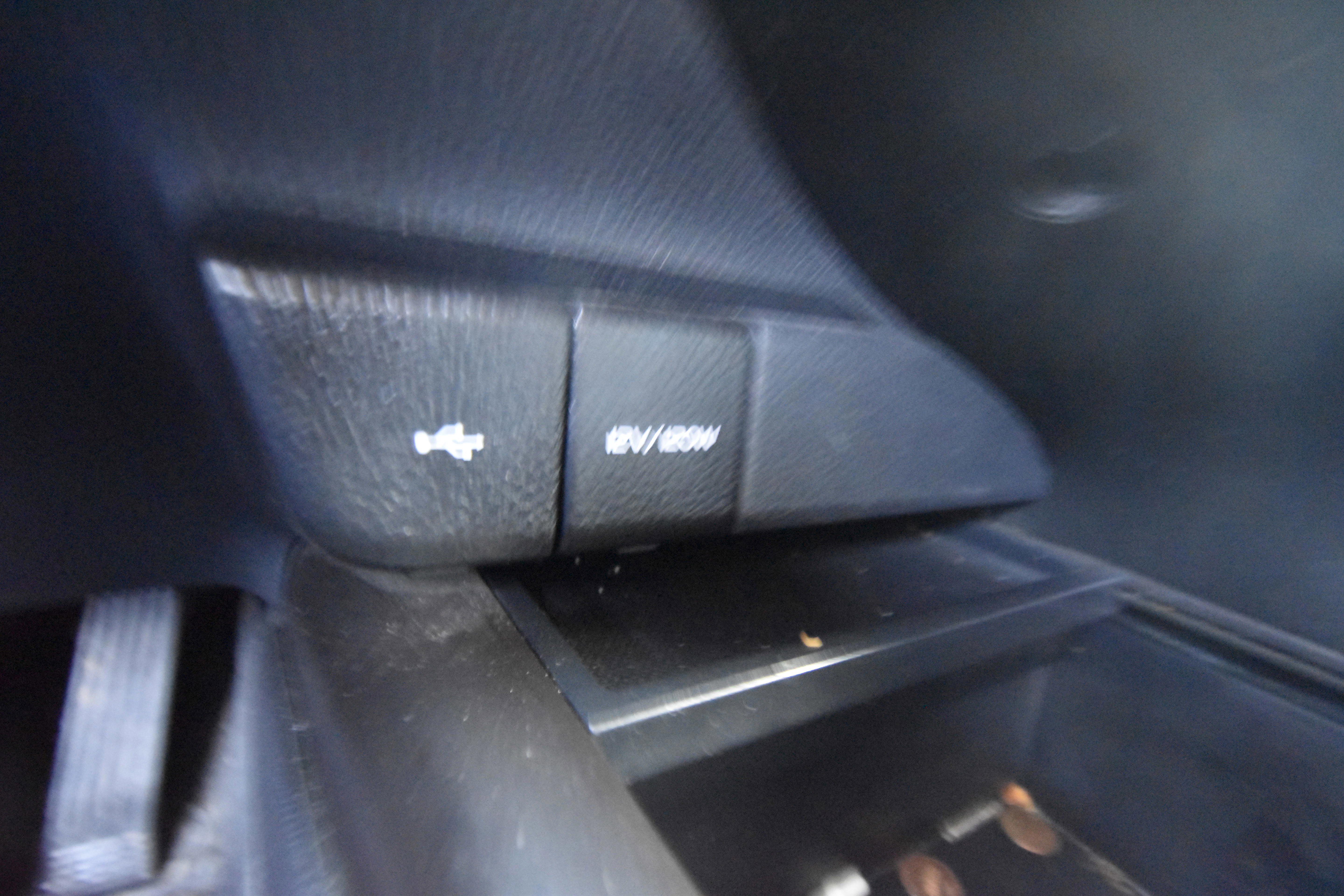 Used 2023 Toyota Camry SE image 13