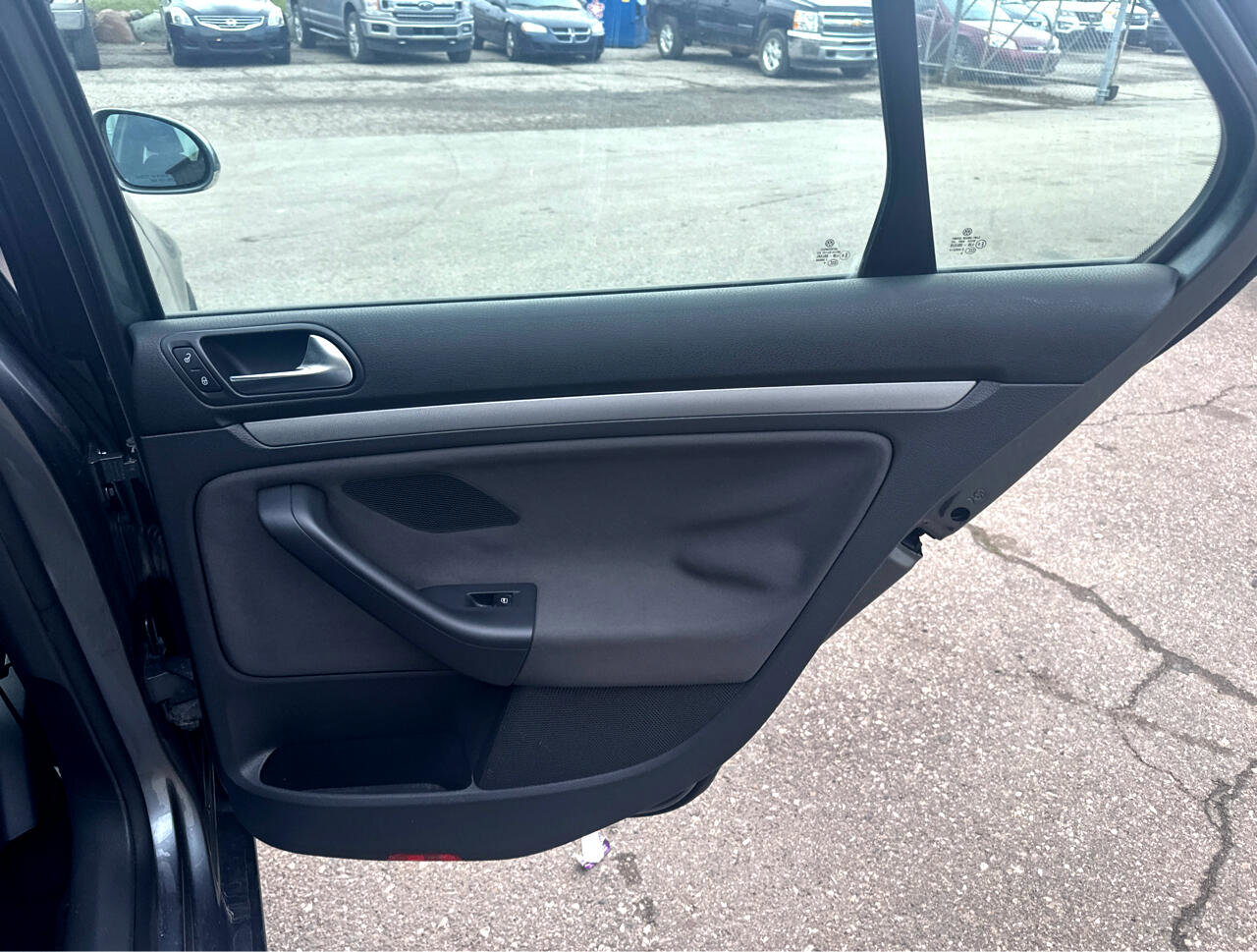Used 2009 Volkswagen Jetta S FWD image 16