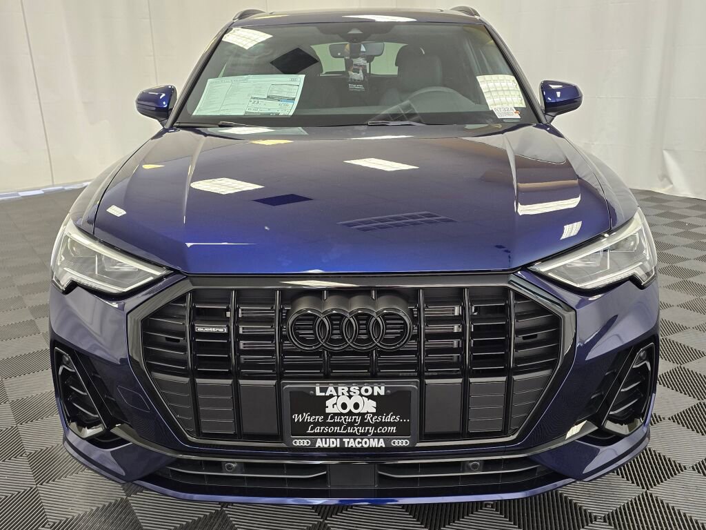 New 2025 Audi Q3 2.0T Premium image 9