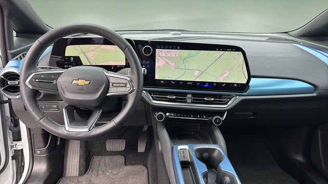 Certified 2025 Chevrolet Equinox EV LT w/ Convenience Package image 16