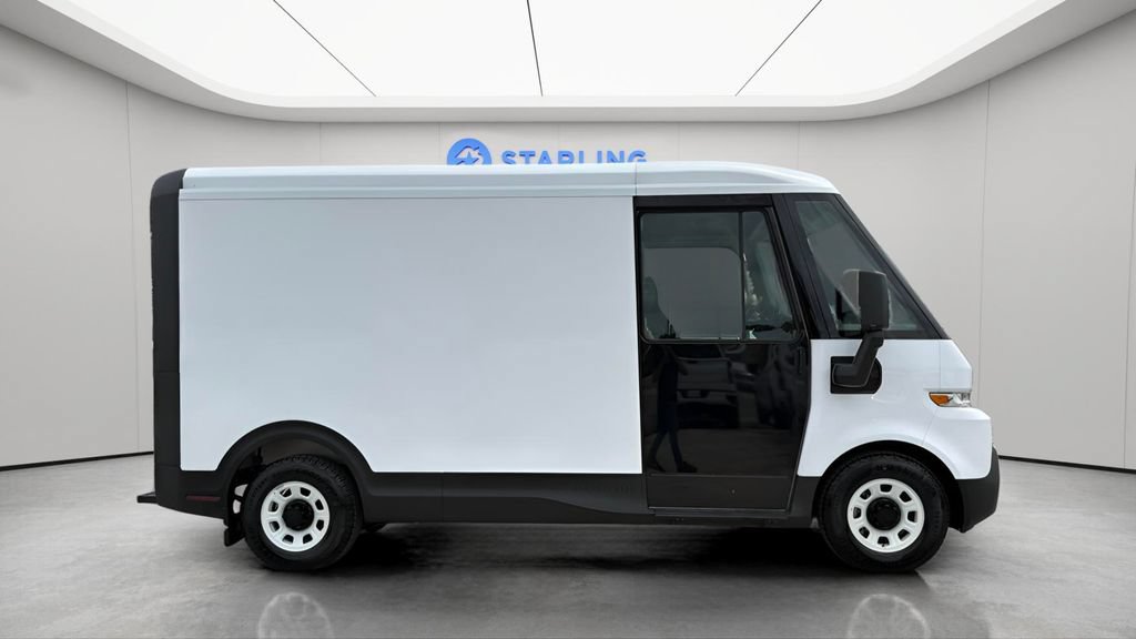 Used 2024 Chevrolet Brightdrop 400 w/ Commercial Equipment Package AWD/4WD image 12