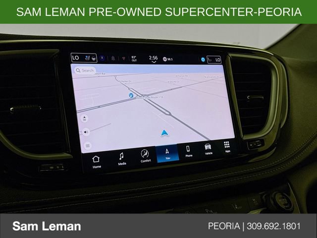 Used 2025 Chrysler Pacifica Limited FWD image 13