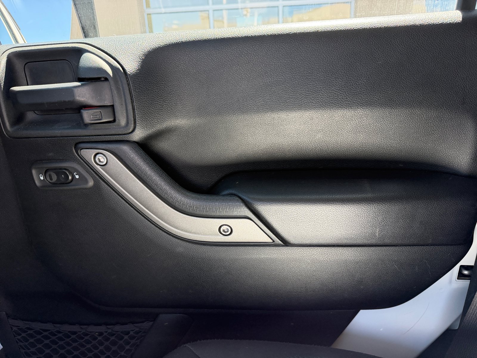 Used 2018 Jeep Wrangler Unlimited Sport S AWD/4WD image 16