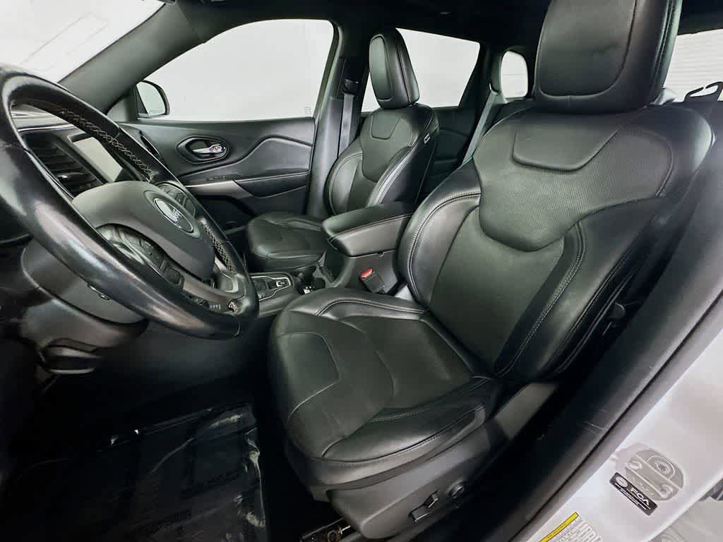 Used 2021 Jeep Cherokee Latitude Lux 80th Anniv w/ Quick Order Package 26U 80TH AWD/4WD image 12