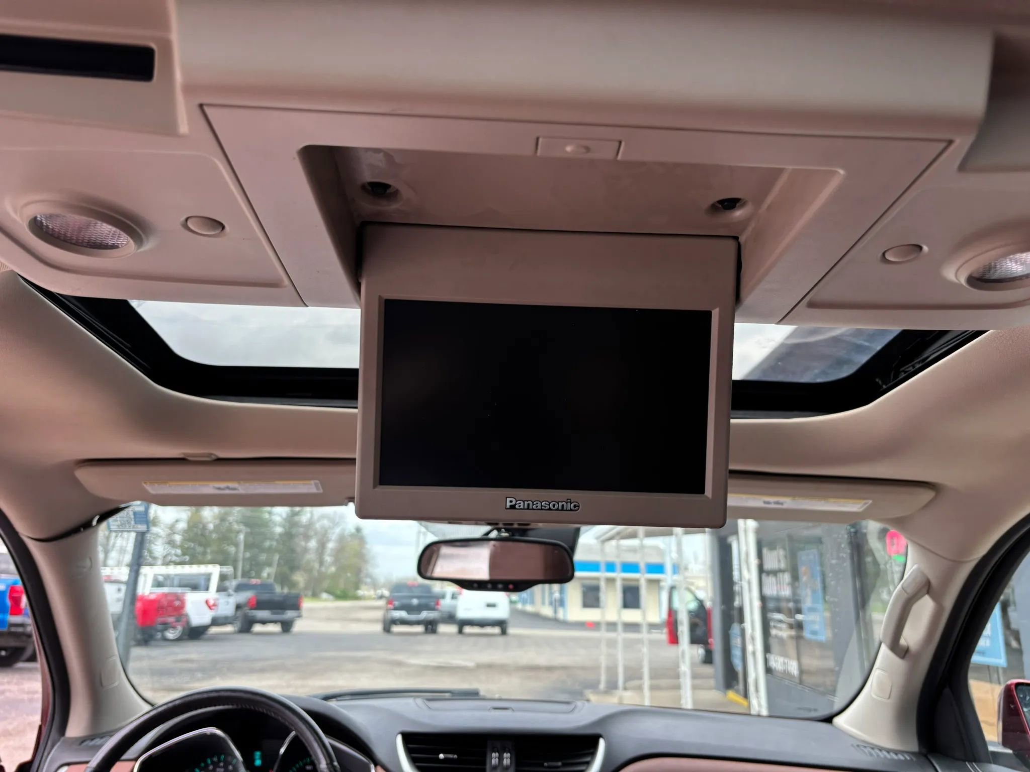 Used 2015 Chevrolet Traverse LTZ image 28