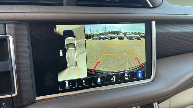 Used 2022 GMC Yukon XL Denali AWD/4WD image 27