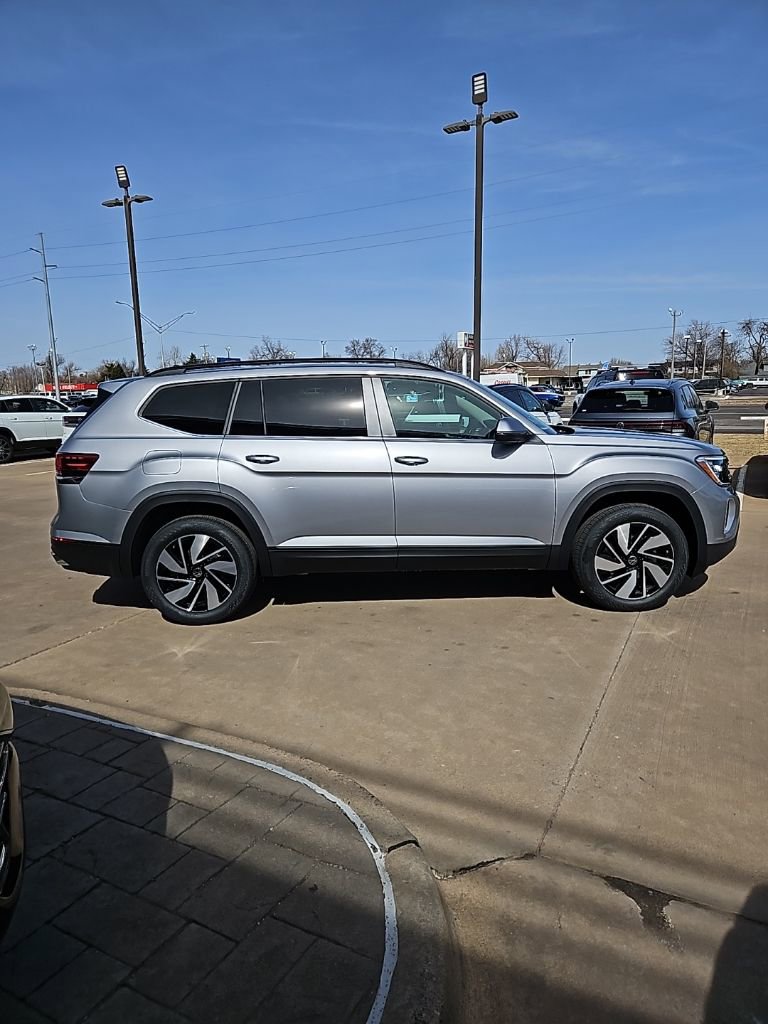 New 2026 Volkswagen Atlas SE image 4