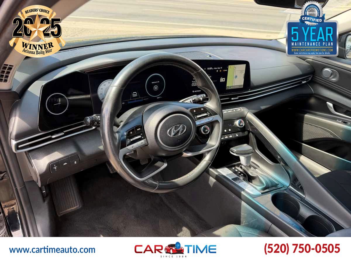 Used 2023 Hyundai Elantra SEL w/ Convenience Package FWD image 8