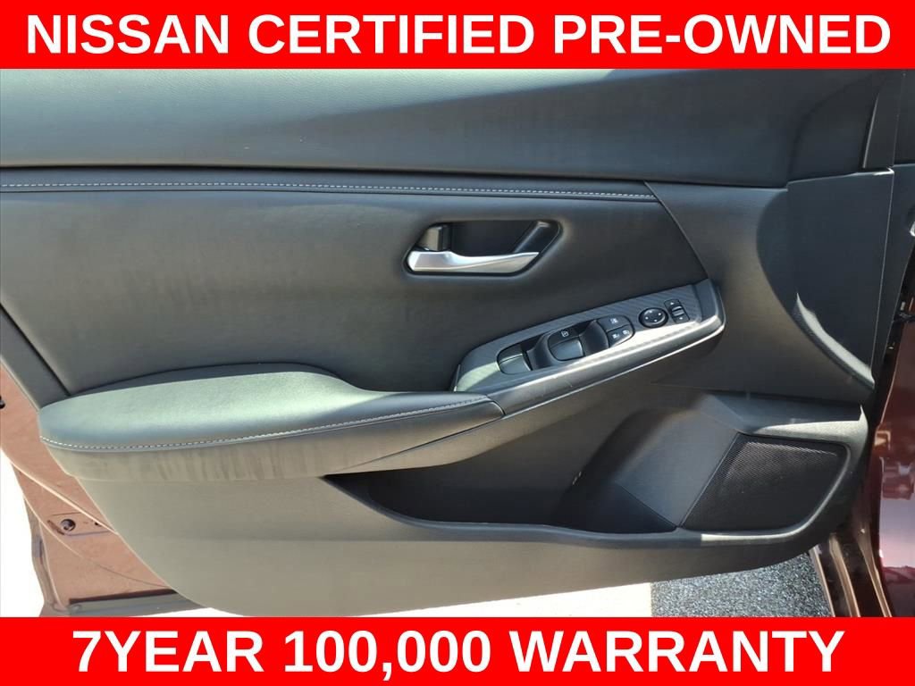 Used 2025 Nissan Sentra SV FWD image 12