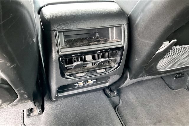 Used 2024 Jeep Grand Cherokee Laredo AWD/4WD image 10