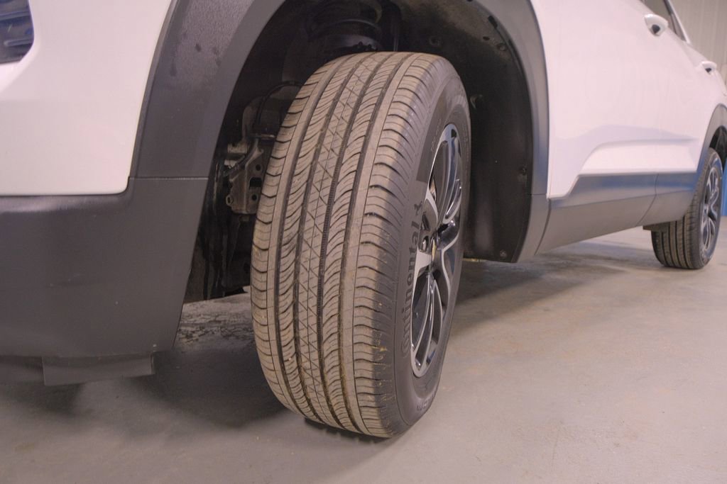 Used 2025 Chevrolet TrailBlazer LT image 41