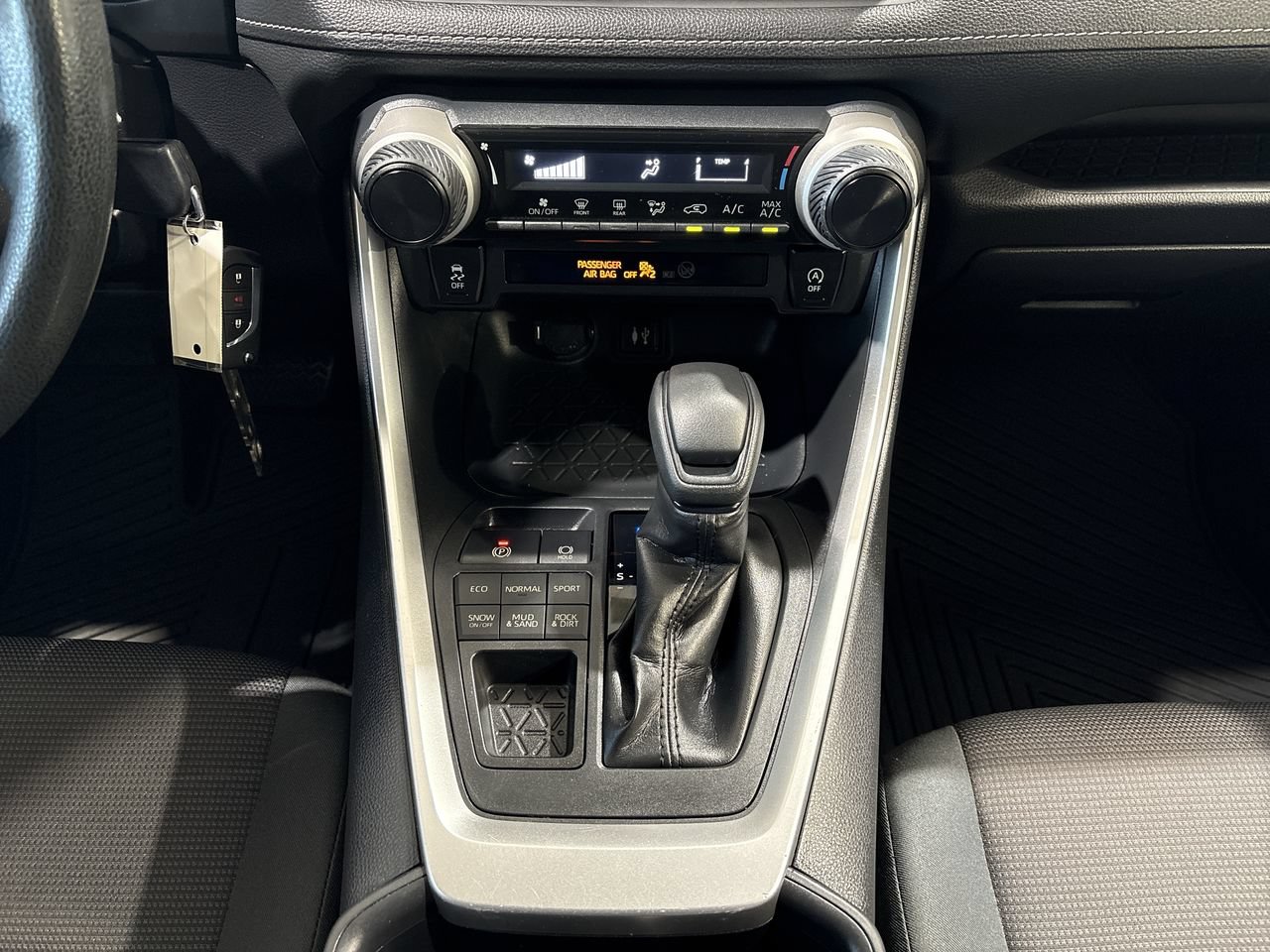Certified 2019 Toyota RAV4 LE AWD/4WD image 20