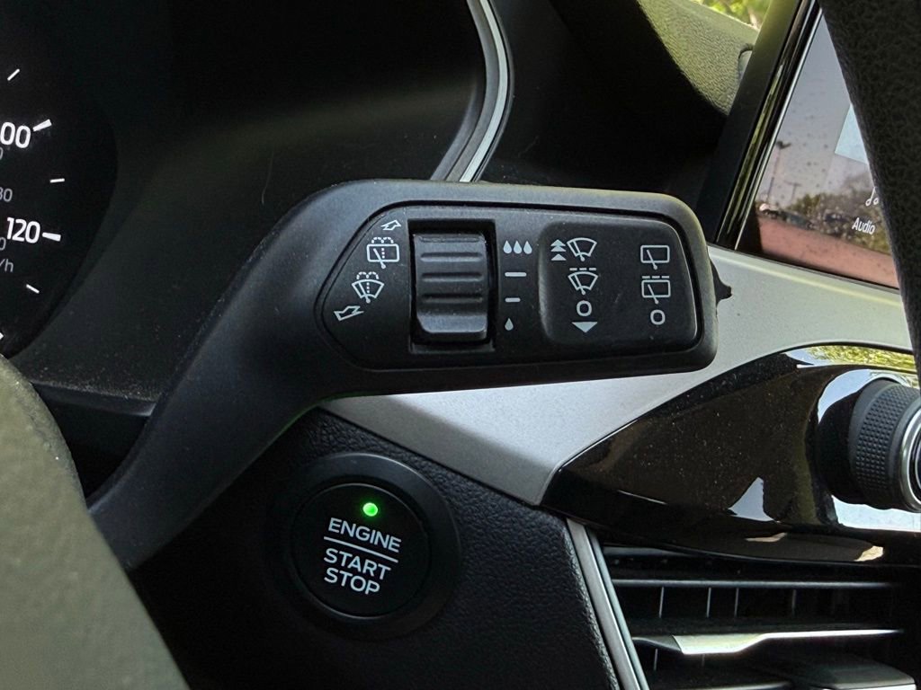 Used 2020 Ford Escape SE AWD/4WD image 29