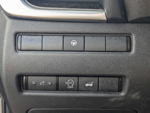 Used 2023 Nissan Rogue SV w/ SV Premium B Package FWD image 21