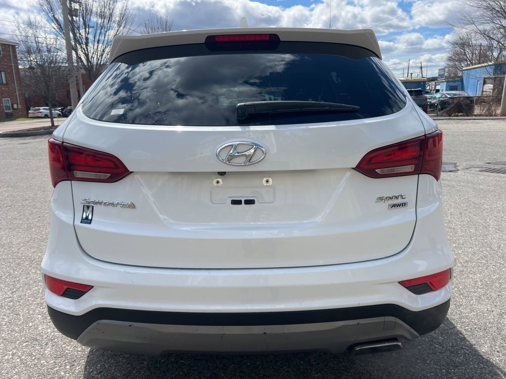 Used 2017 Hyundai Santa Fe Sport image 4