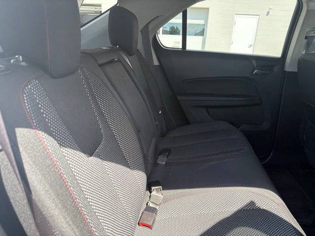 Used 2017 Chevrolet Equinox LT FWD image 24