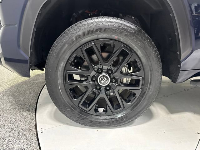 Used 2024 Toyota Tundra Limited AWD/4WD image 8