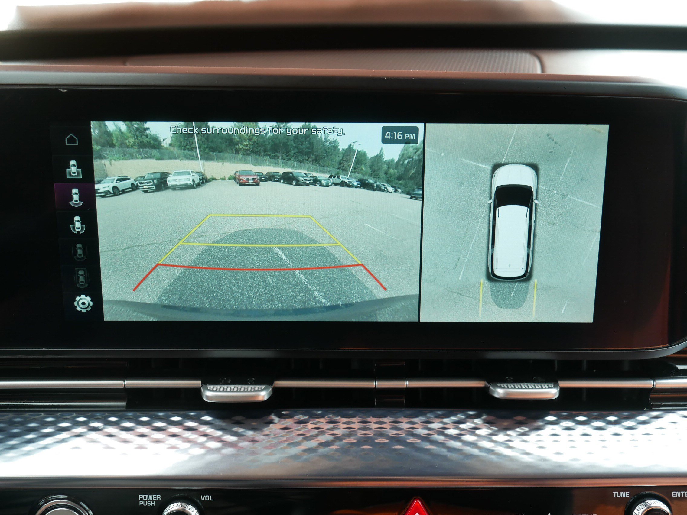 Certified 2024 Kia Carnival SX Prestige FWD image 27
