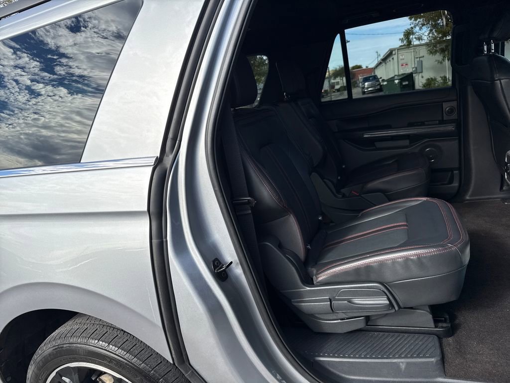 Used 2023 Ford Expedition Max Limited image 32