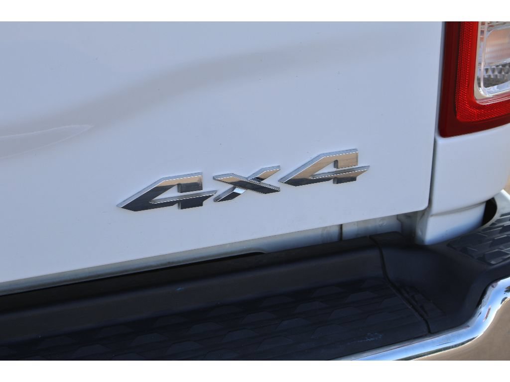 Used 2024 RAM 2500 Tradesman w/ Chrome Appearance Group AWD/4WD image 13